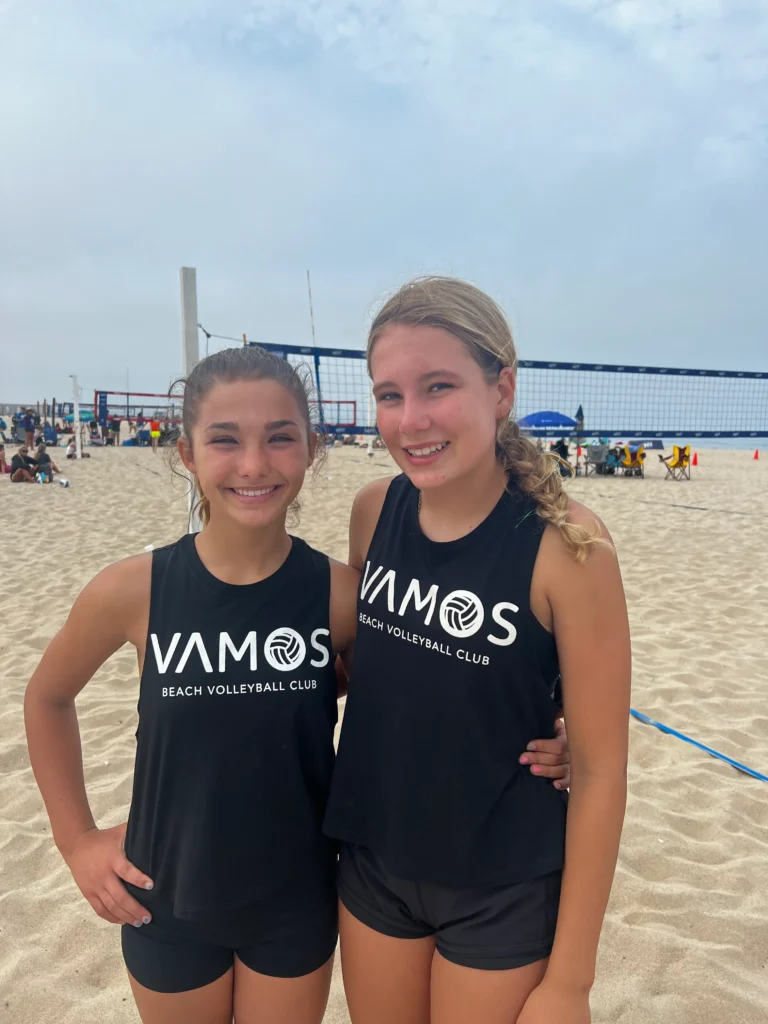 vamos beach volleyball players wearing gear